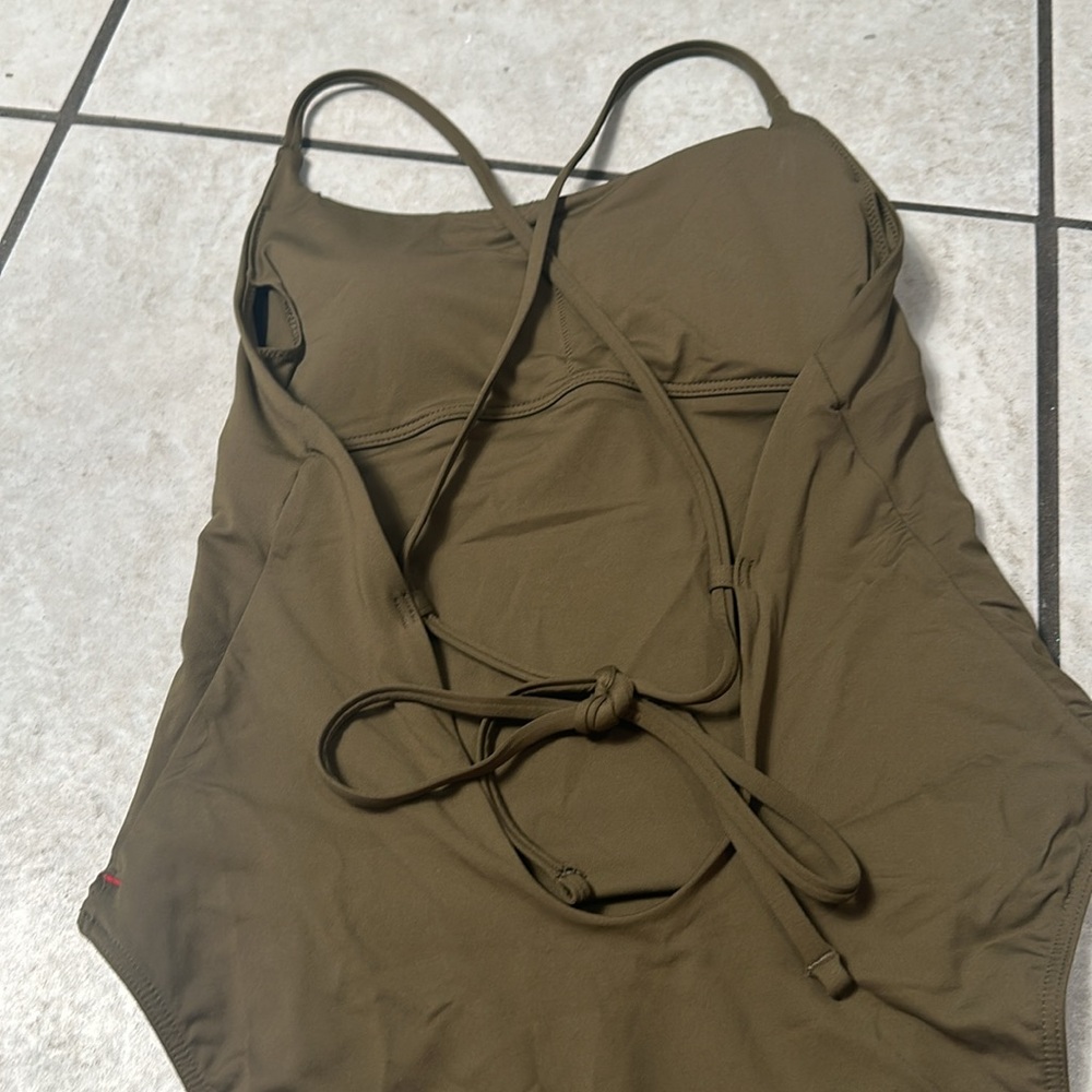 Everlane The String One-Piece - Picture 6 of 9
